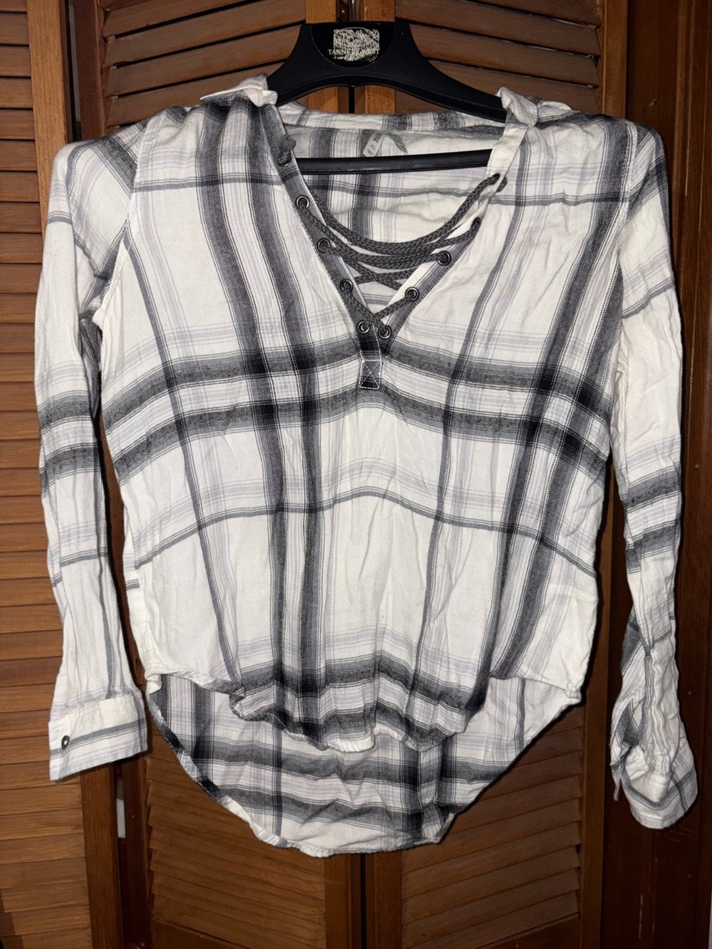 Mudd criss cross tie top.